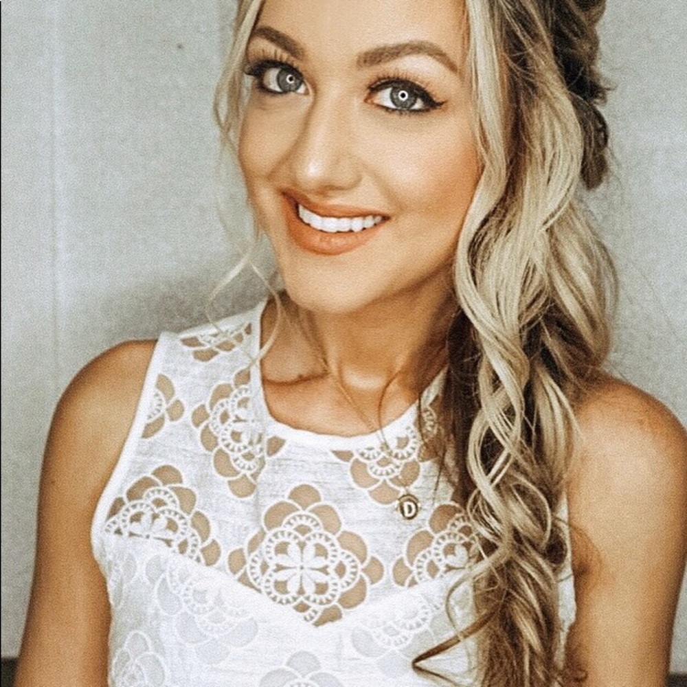 Meet your Posher, Jessica